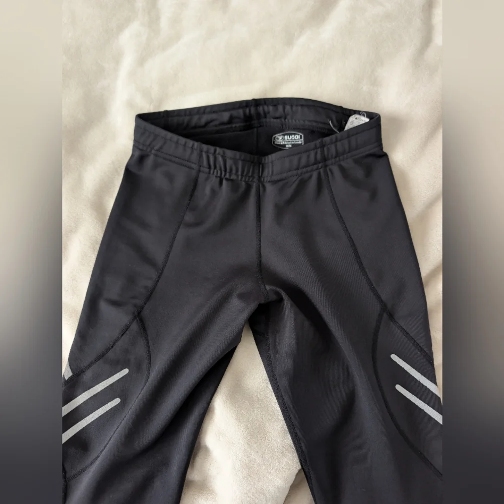 SUGOI Black Reflective Trim Thermal Leggings - Picture 6 of 7